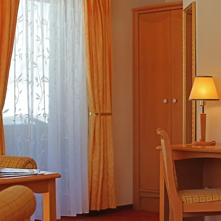 - Restaurant Gosauerhof 3*