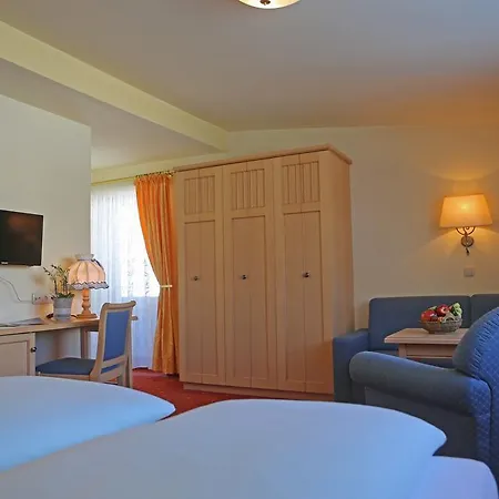 Hotel - Restaurant Gosauerhof 3*