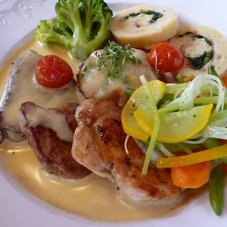 Hotel - Restaurant Gosauerhof 3*