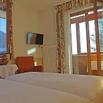 - Restaurant Gosauerhof Hotell 3*