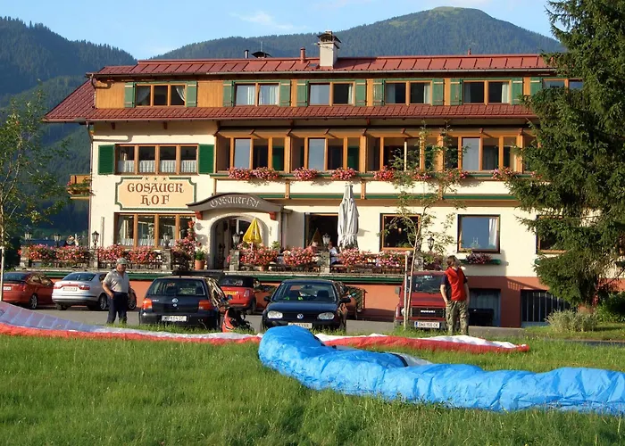 - Restaurant Gosauerhof 3*